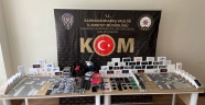Kahramanmaraş’ta yedek parçalarla telefon yapan inşaat teknikeri yakalandı