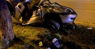 Kahramanmaraş'ta ağaca çarpan otomobilin sürücüsü öldü