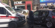 Kahramanmaraş'ta ambulans ile otomobil çarpıştı: 2 yaralı