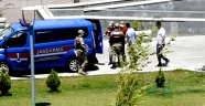 Kahramanmaraş'ta aranan şüpheli, uyuşturucu ve sahte kimlikle yakalandı