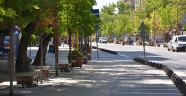 Kahramanmaraş'ta cadde ve sokaklar boş kaldı.