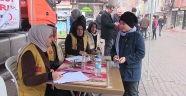 Kahramanmaraş'ta depremzedelere yardım kampanyasına vatandaşlar da destek veriyor