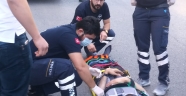 Kahramanmaraş'ta halk otobüsünün çarptığı genç yaralandı