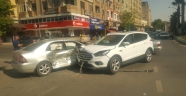 Kahramanmaraş'ta iki otomobil çarpıştı: 5 yaralı