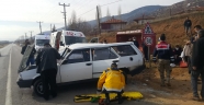 Kahramanmaraş'ta iki otomobil çarpıştı: 9 yaralı