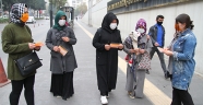 Kahramanmaraş'ta kadınlara maske dağıtıldı