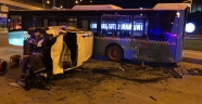 Kahramanmaraş'ta kaza yapan otomobilde sıkışan sürücü itfaiye ekiplerince kurtarıldı