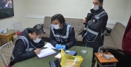 Kahramanmaraş'ta kumar oynatılan 2 evde 10 kişi yakalandı