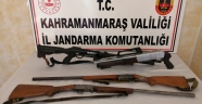 Kahramanmaraş'ta ruhsatsız 4 silah ele geçirildi