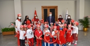 KAMU KÜLLİYESİ’NDE ANA OKULU ÖĞRENCİLERİNİN 29 EKİM HEYECANI