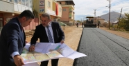 KARŞIYAKA CADDESİ ASFALTLANDI