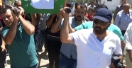 KAYBOLAN ÇİÇEKLER EKİBİ CENAZEYİ EN ÖNDE TAŞIDI