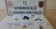 Kiraladıkları araçla şehir şehir gezip sahte altın sattılar