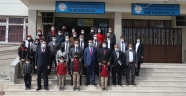 KİÜ’DEN DÖNGEL MUHSİN YAZICIOĞLU İLK VE ORTAOKULU’NA KİTAP BAĞIŞI