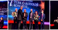 KİÜ REKTÖRÜ PROF. DR. SAMİ ÖZGÜL, “37. ULUSLARARASI KATILIMLI TÜRK KARDİYOLOJİ KONGRESİ’NDE” ÖDÜL ALDI