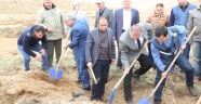 Kozludere’de Fidan Dikildi