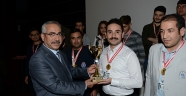 KSÜ Tıp Futbol Turnuvasının Kazananları Kupalarını Rektör Deveci’nin Elinden Aldı