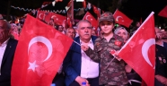 MAHÇİÇEK’TEN DEMOKRASİ NÖBETİNE TAM DESTEK
