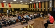 Milli Yüzücü Eroğlu, KSÜ Öğrencileriyle Bir Araya Geldi