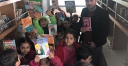 Öğrenciler Kitaplarla Buluşuyor