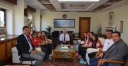 Olimpiyat Şampiyonu Sporcular Rektör Deveci’yi Ziyaret Etti