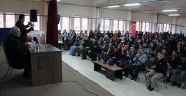Onikişubat Belediyesi, Gençliği Vehbi Vakkasoğlu İle Buluşturdu