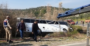 Osmaniye'de tur otobüsü devrildi: 39 yaralı