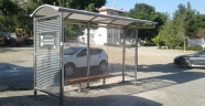 OTOBÜS DURAKLARI YENİLENİYOR
