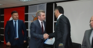ÖZDEMİR’DEN GÖVDE GÖSTERİSİ