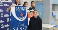 ÖZEL SANKO OKULLARININ YÜZÜCÜLERİ BAŞARIYA DOYMUYOR