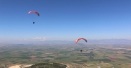 PAZARCIK’TA YAMAÇ PARAŞÜTÜ DÜZENLENDİ