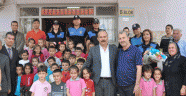 Polisten ihtiyaç sahibi öğrencileri