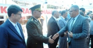 PROTOKOLLE HALK BAYRAMLAŞTI