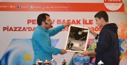 Ressam Pertav Başak’tan Piazza’da Müthiş Gösteri