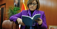 ŞAHİN'DEN ÖĞRETMENLER GÜNÜ MESAJI