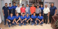 ŞAMPİYON BÜYÜKŞEHİR BELEDİYE SPOR GÜREŞ TAKIMINDAN İL MÜDÜRÜMÜZE ZİYARET