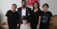 Şehit ve gazi çocukları, hazırladıkları kliple vatandaşları balkonlara davet etti