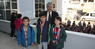 SİMYA EĞİTİM KURUMLARINDA GELENEKSELLEŞEN GÜZELLİK…