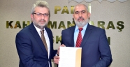 SOYADLARI KARA, KENDİLERİ AK…