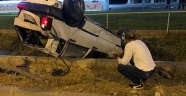 Takla atan otomobilinden burnu bile kanamadan çıktı