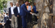 TEKKE’DE İLK BALYOZ VURULDU