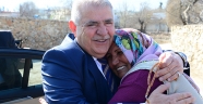 TORUNLARININ EĞİTİMİ İÇİN BAŞBAKANDAN İNEK İSTEDİ