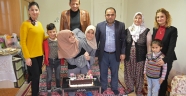 TÜRKOĞLU BELEDİYESİNDEN SİYAM İKİZLER E DOĞUM GÜNÜ SÜRPRİZİ