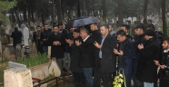 Ülkü Ocakları Şehit Erkenez Kardeşleri Kabri Başında Andı