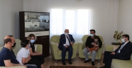 VALİ ÖMER FARUK COŞKUN’DAN KORUYUCU AİLELERİMİZE ZİYARET