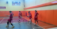 Voleybol 3-1 yenerek son iki maça 2. Sırada girdi