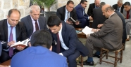 YARIM SAAT KİTAP OKUDULAR