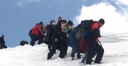 Yedikuyular Kayak Merkezi'nde kaybolan 9 kişilik tatilci grubun yardımına JAK timi koştu