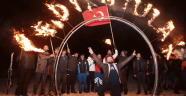 Yedikuyular Kayak Merkezi'nde yüzlerce kişi kar üstünde yeni yılı karşıladı