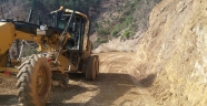YOL YAPIM ÇALIŞMALARI DEVAM EDİYOR